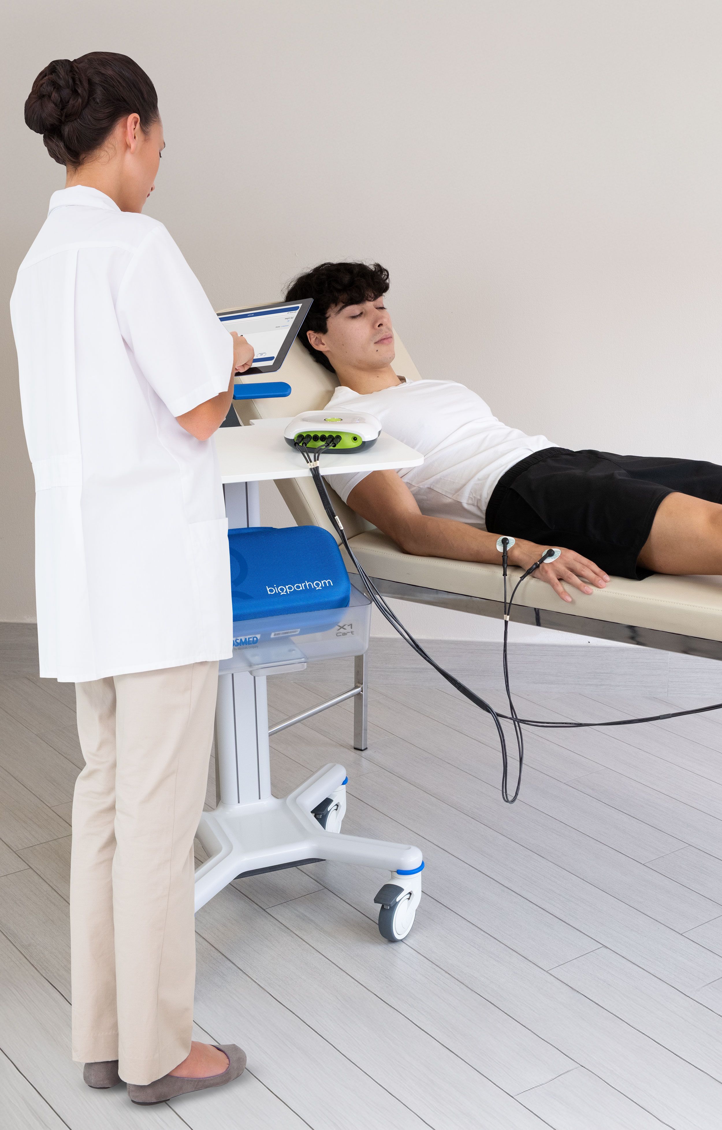 Z-Métrix – Test de composition corporelle avec opérateur et poste de travail