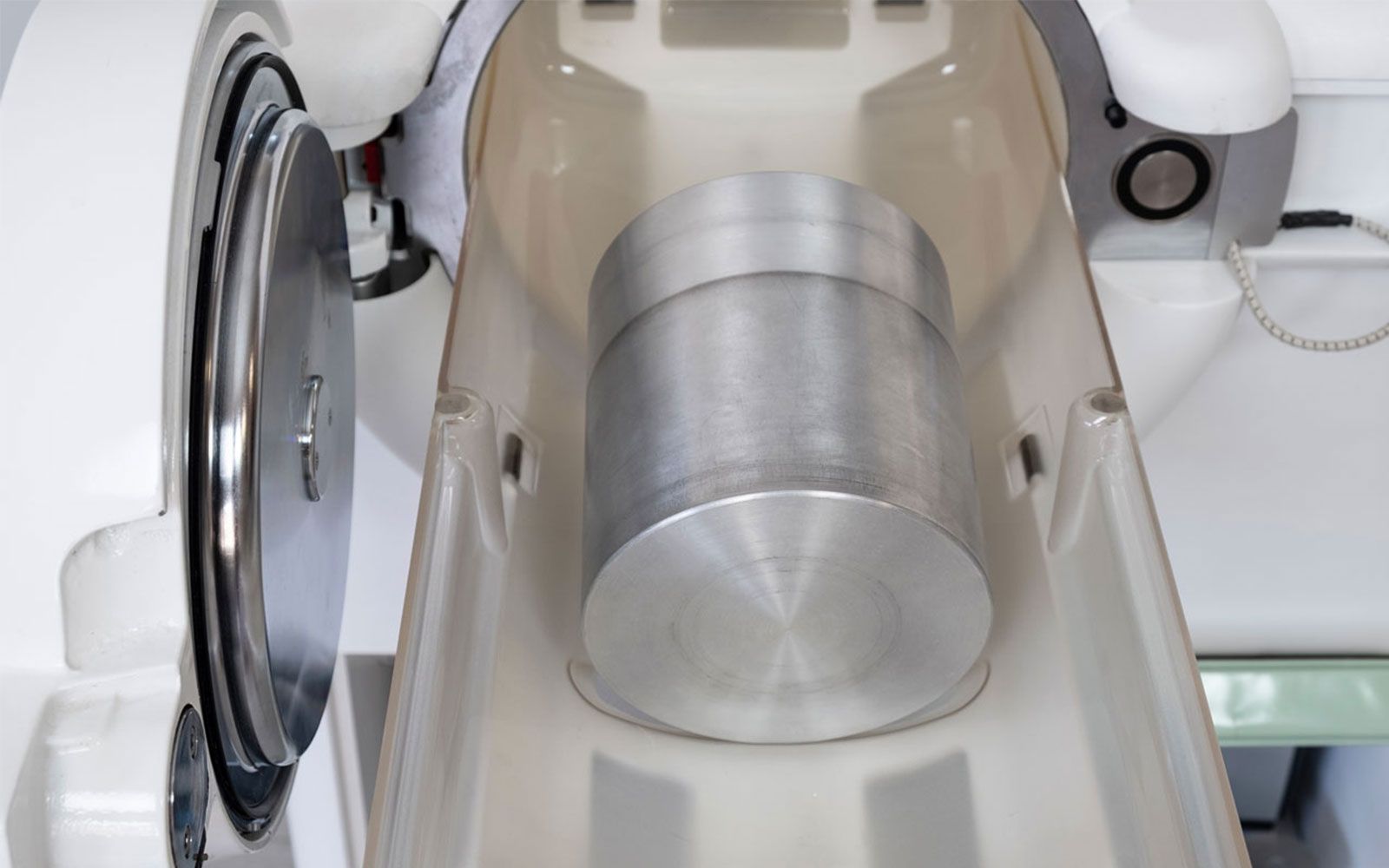 Patient test chamber